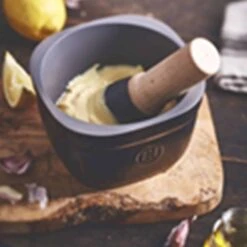 Emile Henry Pestle And Mortar, 15cm -Best Kitchenware Shop EE0010EmileHenryPestleandMortar 15cmLifestyle