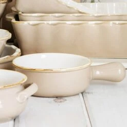 Italian Bakers Small Round Baker With Large Handle -Best Kitchenware Shop ITB CP2956 e8c52933 27e1 43e8 b4fd 1c97760583b5 1800x1800