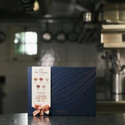 Short Dated Neuhaus "Les Trésors De Neuhaus" Pralines - 30 Pieces -Best Kitchenware Shop Ne0015 NeuhausLesTresorsdeNeuhausPralines 30Pieces lifestyle3