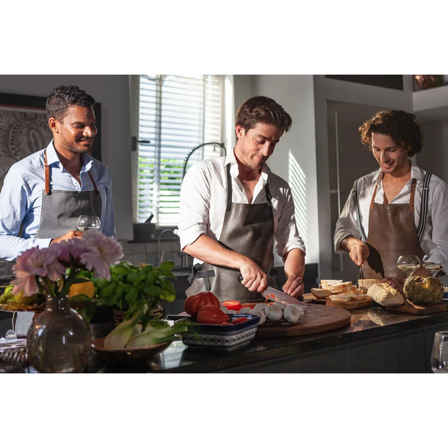 Dutchdeluxes Leather Suspender Apron In Vintage Camel 7 Dutchdeluxes Leather Suspender Apron In Vintage Camel - Image 5