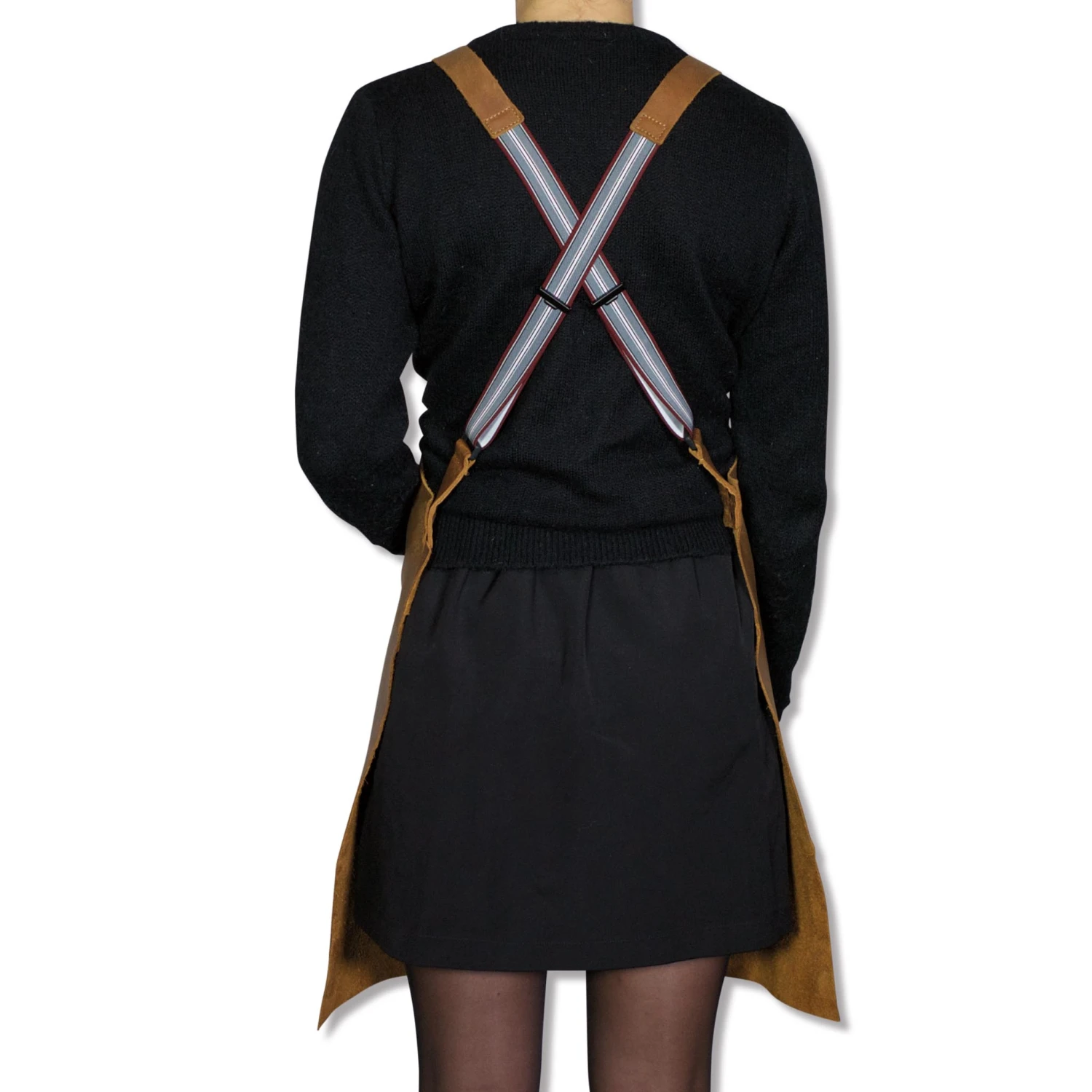 Dutchdeluxes Leather Suspender Apron In Vintage Camel 5 Dutchdeluxes Leather Suspender Apron In Vintage Camel - Image 3