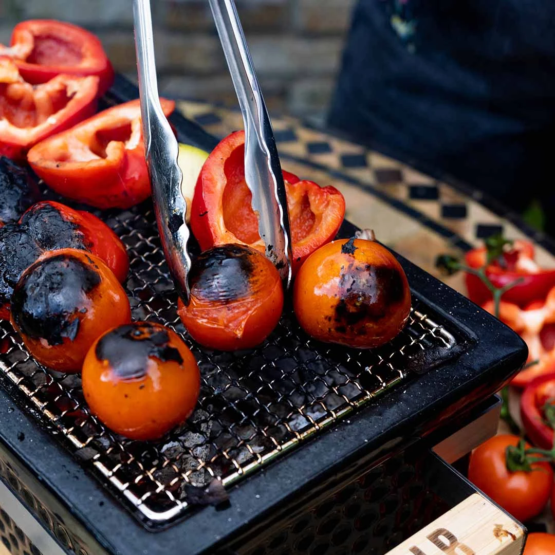 Grllr Osaka Shichirin Tabletop BBQ, Black 5 Grllr Osaka Shichirin Tabletop BBQ, Black - Image 3